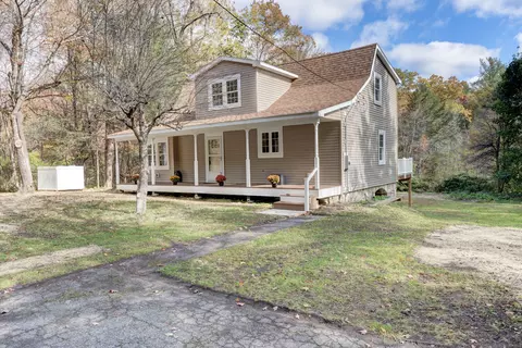 2404 Newfield Rd, Torrington, CT 06790