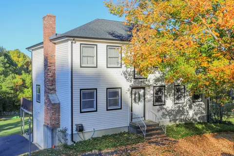 5 Wellington Dr, New Milford, CT 06776