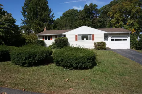 31 Rondy Ln, East Hartford, CT 06108