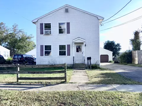 537 Hollister St, Stratford, CT 06615