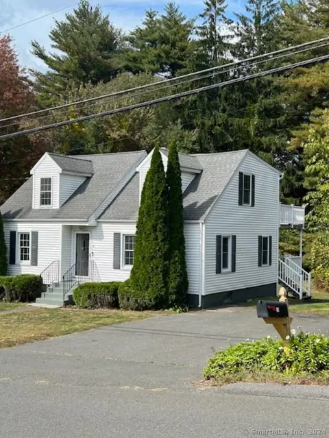 15 Pleasant St, Wolcott, CT 06716