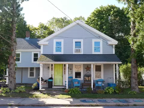 69 Mechanic St, Stonington, CT 06379