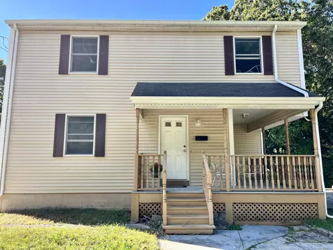 74 Orchard St, Norwich, CT 06360