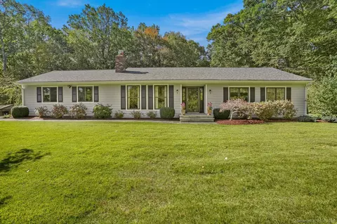 23 Paugussett Rd, Sandy Hook, CT 06482