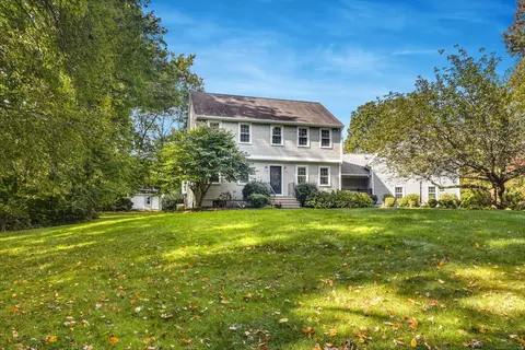 253 Heartland Ter, Orange, CT 06477