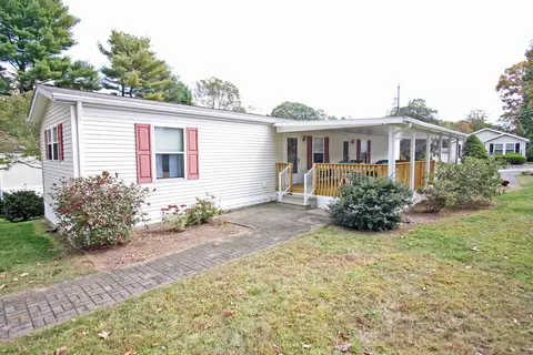 19 Beechwood Rd, Killingworth, CT 06419
