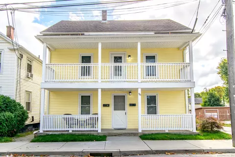 48 Smith St, Putnam, CT 06260