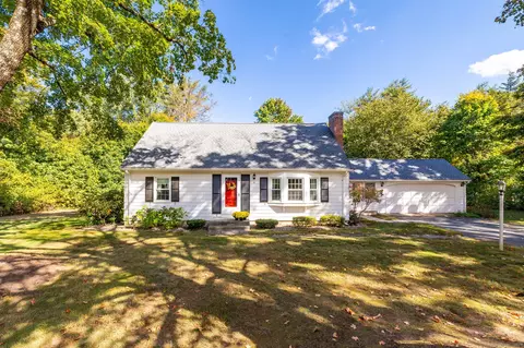 14 Westwood Dr, Simsbury, CT 06070