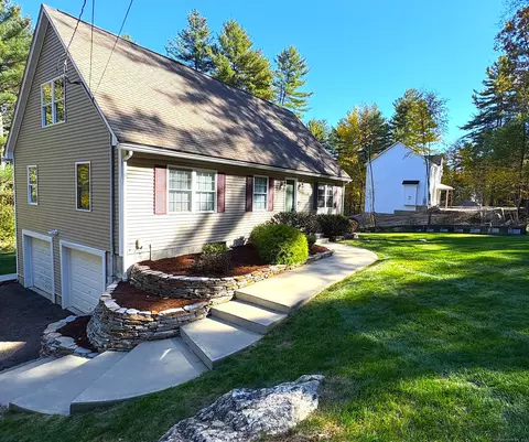 3 Webster Rd, Ellington, CT 06029