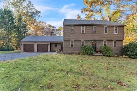 84 Old Ponsett Rd, Haddam, CT 06438