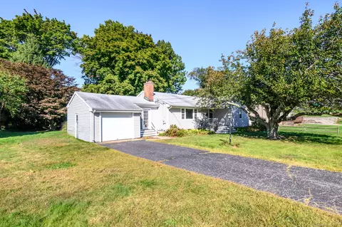 271 Bridgeview Pl, Stratford, CT 06614