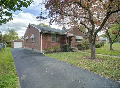 159 Park Rd, Hamden, CT 06517