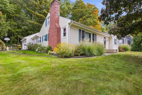 182 Dryden Dr, Meriden, CT 06450