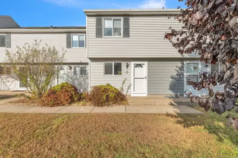 16 Seymour Rd #21E, East Granby, CT 06026