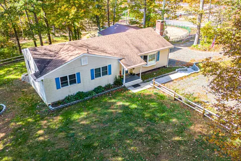 129 Little City Rd, Killingworth, CT 06419