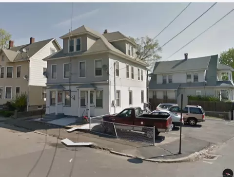 17 Bassett St, Ansonia, CT 06401
