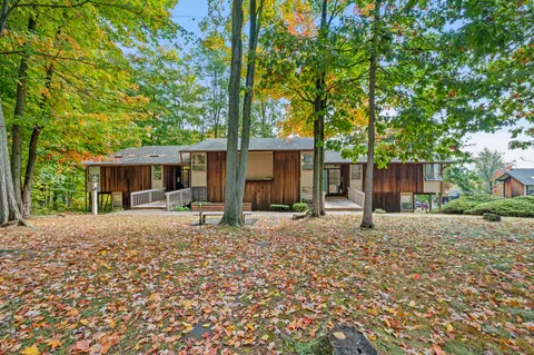 2 Country Squire Dr # C, Cromwell, CT 06416