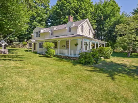 499 Main St, Westport, CT 06880