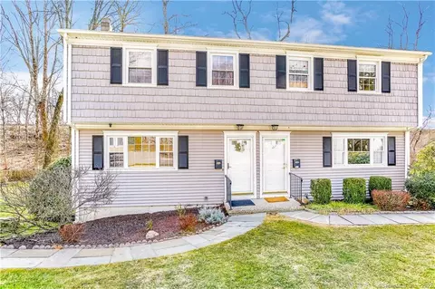 29 Rodgers Rd #29, Fairfield, CT 06824