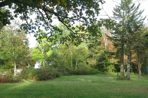 8 Hemlock Hill Rd, Litchfield, CT 06759