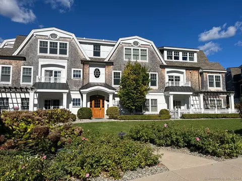 103 Main St #1202, Stonington, CT 06378