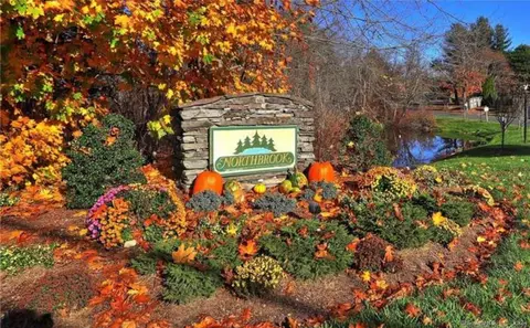 13 Hollow Tree Ln #13, Monroe, CT 06468