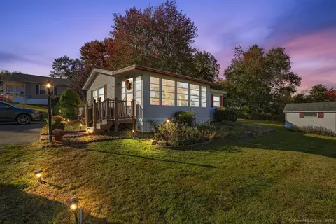 2 Cedar Grove Rd, Southington, CT 06489