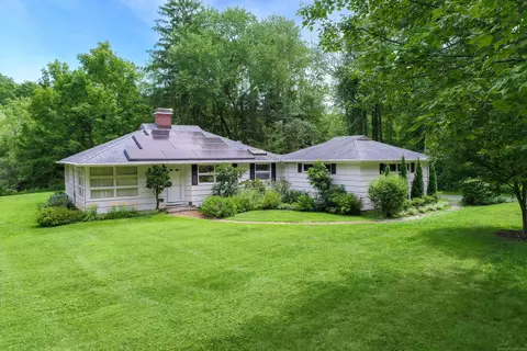 326 North St, Ridgefield, CT 06877