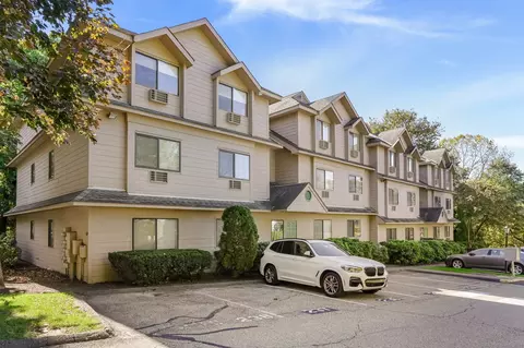97 Richards Ave #G10, Norwalk, CT 06854