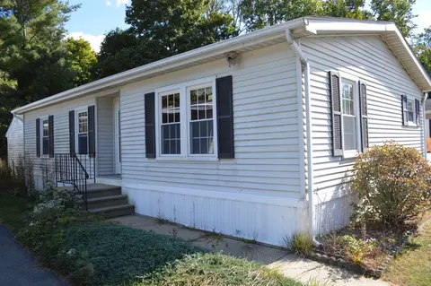 40 Matthews St #TRLR 24, Bristol, CT 06010