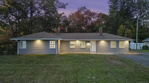 130 Ridgeland Cir, Wallingford, CT 06492
