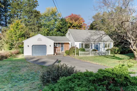 15 Vine Dr, Vernon, CT 06066