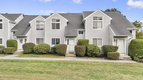 2 Daisy Dr #C, Seymour, CT 06483