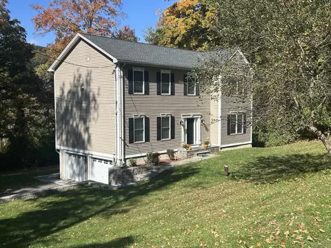 75 Tanton Hill Rd, Ridgefield, CT 06877