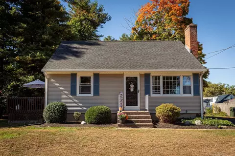 287 Oak St, East Hartford, CT 06118