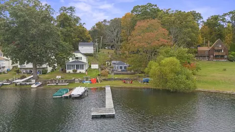 71 Standish Rd, Coventry, CT 06238