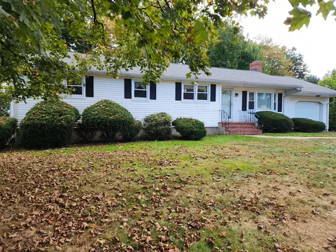26 Fernwood Dr, Rocky Hill, CT 06067