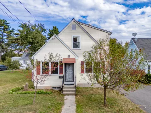 30 Violet St, Windsor, CT 06095