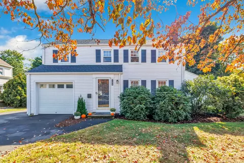 199 Henderson Rd, Fairfield, CT 06824