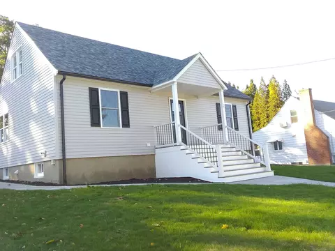 54 Indian Ave, Derby, CT 06418