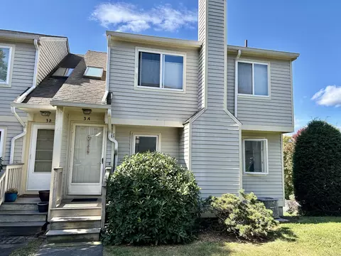 111 Mallane Ln #3A, Naugatuck, CT 06770