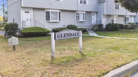295 Glendale Ave #C4, Bridgeport, CT 06606