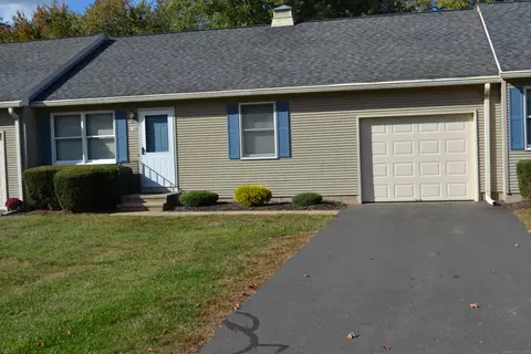 102 N Maple St #3B, Enfield, CT 06082