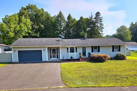 35 Tabor Rd, Enfield, CT 06082