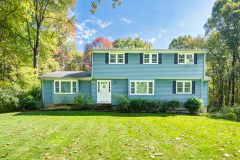 155 Pine St, Columbia, CT 06237