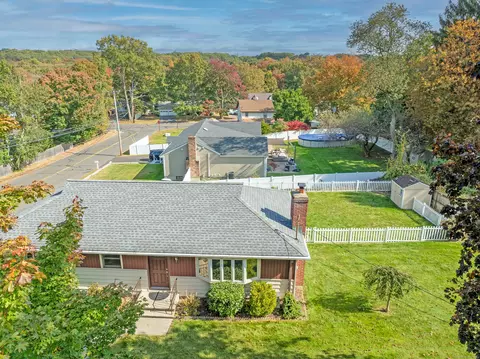 20 Fairchild Rd, Stratford, CT 06614