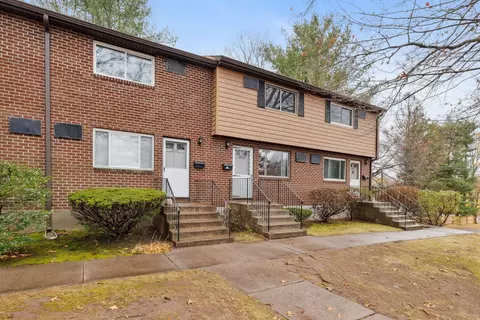 292 Green Rd #B, Manchester, CT 06042