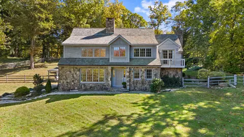 15 19 Harvest Ln, Weston, CT 06883