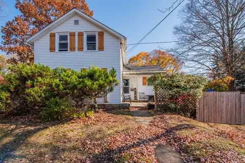 52 High St, Plymouth, CT 06786