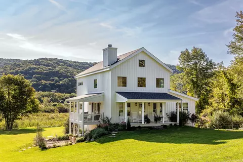 392 Kent Hollow Rd, Kent, CT 06757